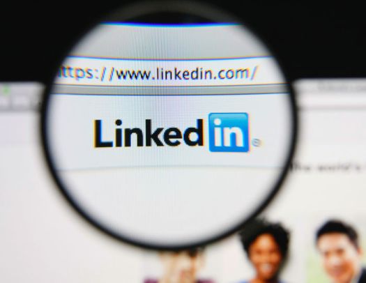 You already have a profile in LinkedIn, but: what does it serve to you if the companies do not find you?